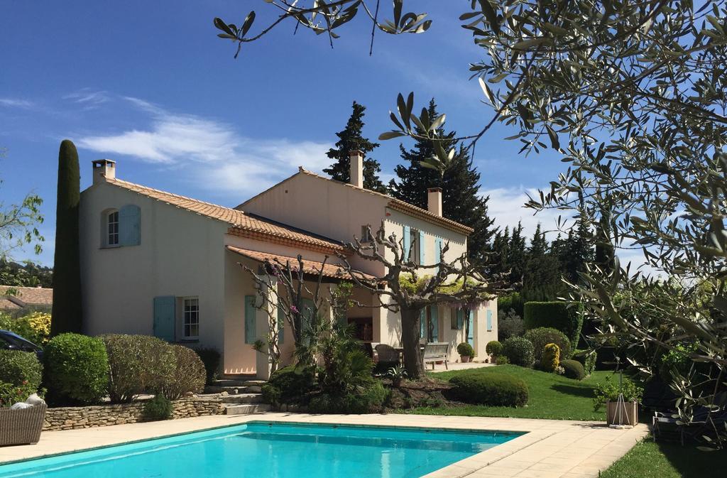 Le Mas Des Lauriers Bed and Breakfast Paradou Εξωτερικό φωτογραφία