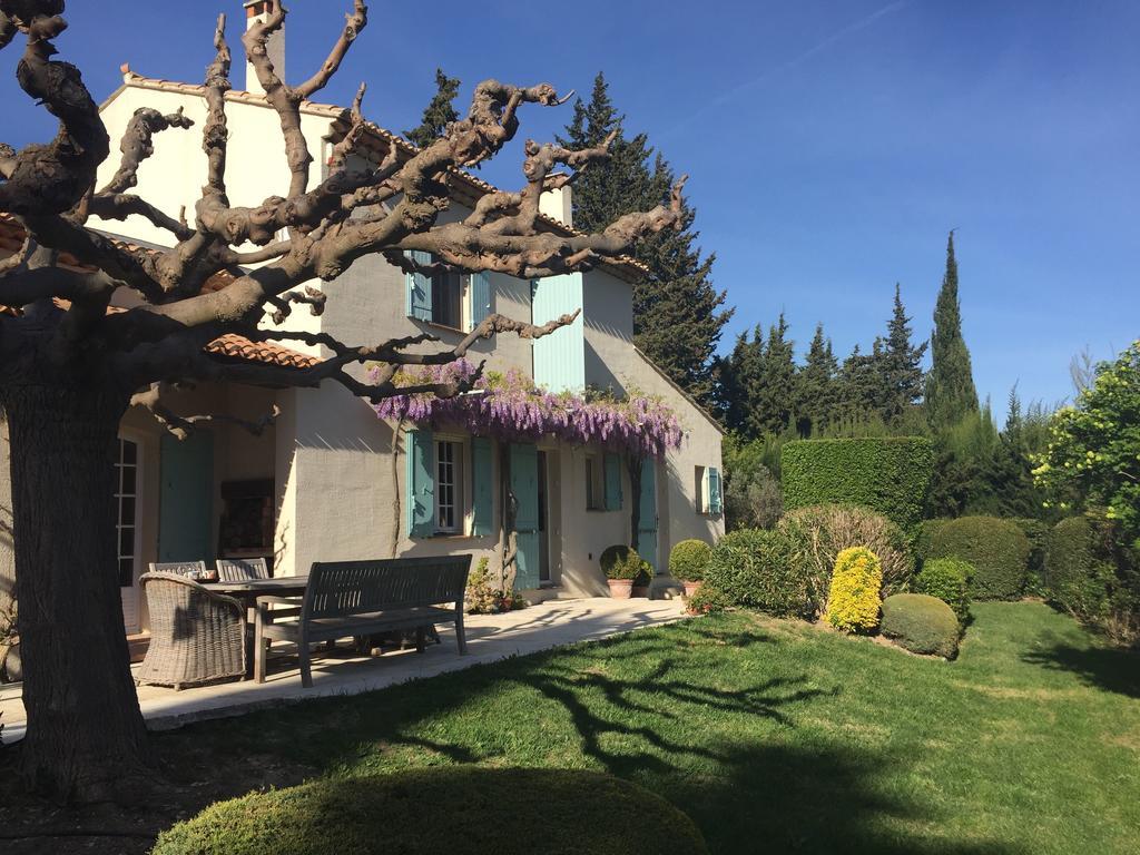 Le Mas Des Lauriers Bed and Breakfast Paradou Εξωτερικό φωτογραφία