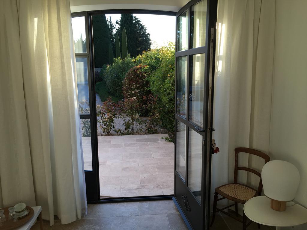 Le Mas Des Lauriers Bed and Breakfast Paradou Εξωτερικό φωτογραφία