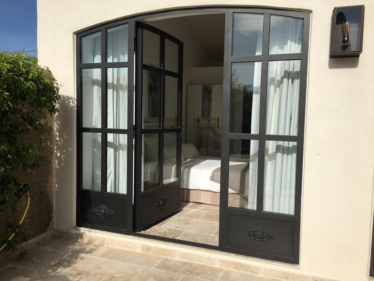 Le Mas Des Lauriers Bed and Breakfast Paradou Εξωτερικό φωτογραφία